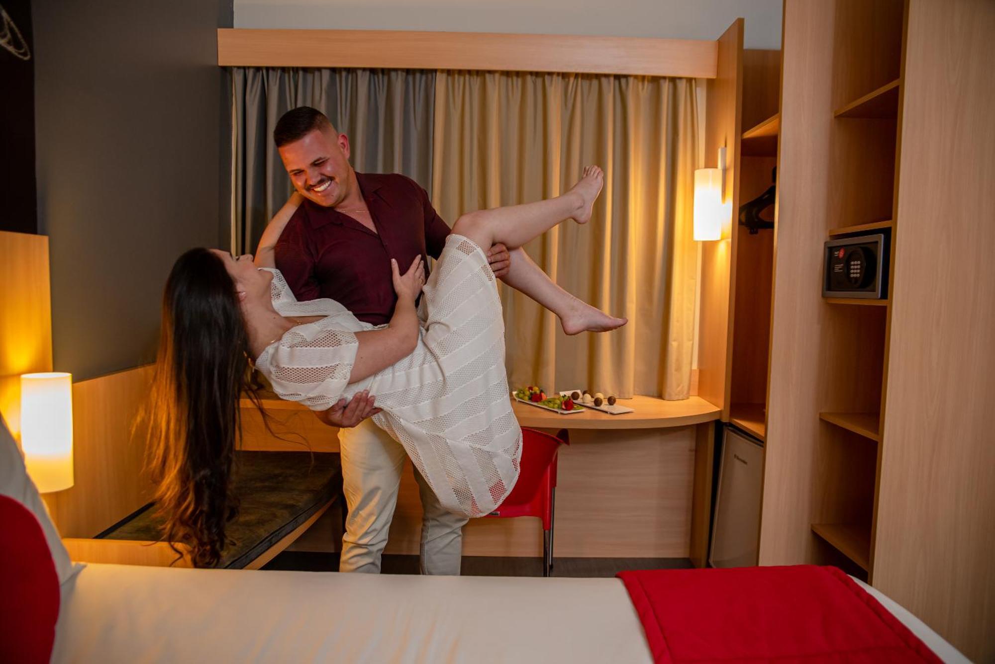 Ibis Guaratingueta Aparecida - Circuito Da Fe Hotell Eksteriør bilde